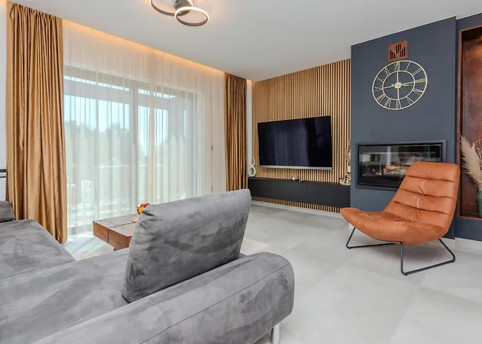 Lovely In With Jacuzzi