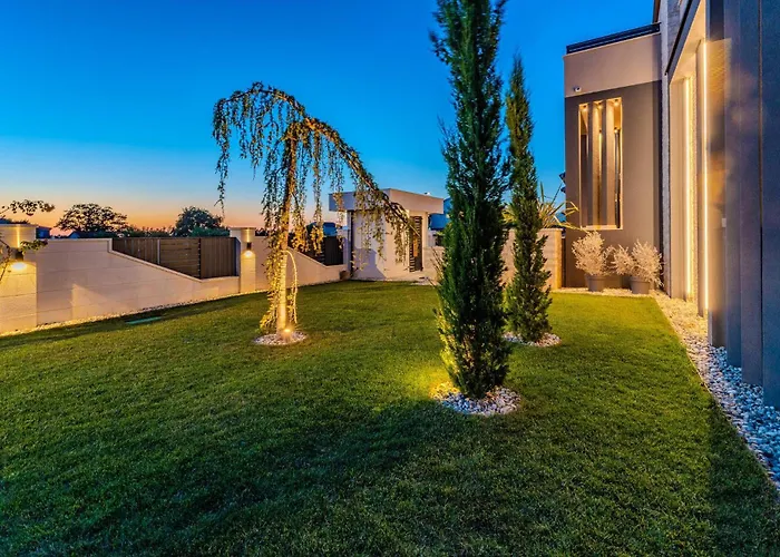 Lovely In With Jacuzzi פריבלאקה