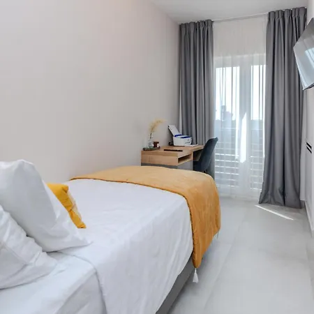 Lovely In With Jacuzzi * Privlaka (Zadar)
