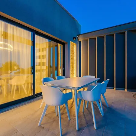 Tatil Evi Lovely In With Jacuzzi *