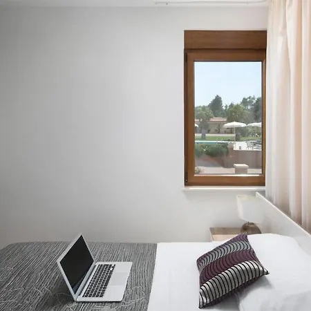 Holiday home Lovely In With Jacuzzi Privlaka (Zadar)