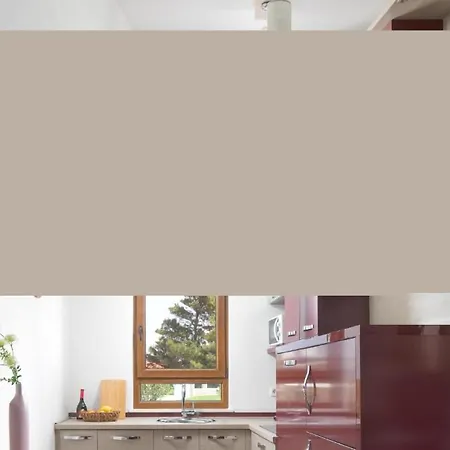 Lovely In With Jacuzzi *